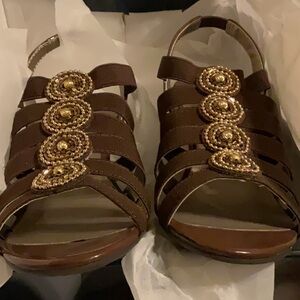 Elegant Brown Sandals with Gold Accents
